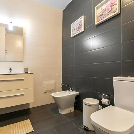 Haiku House Apartment *